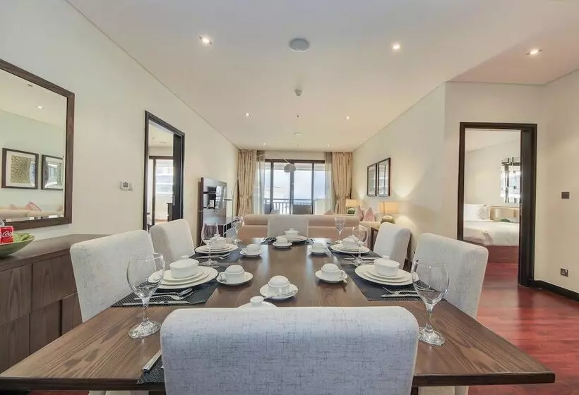 Luxe Getaways Palm Jumeirah