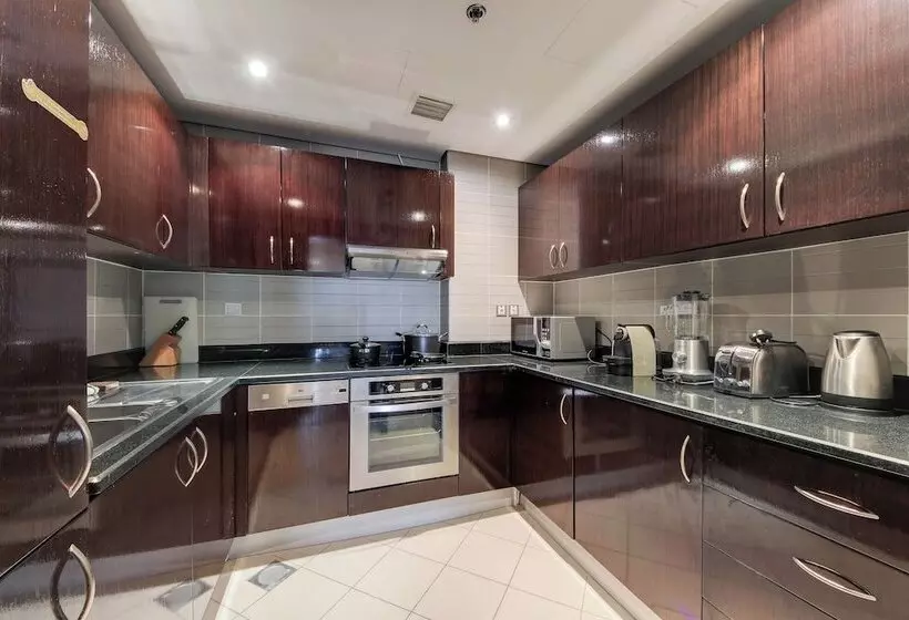 Luxe Getaways Palm Jumeirah
