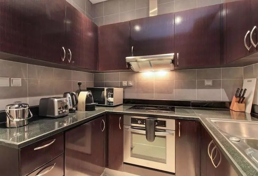 Luxe Getaways Palm Jumeirah