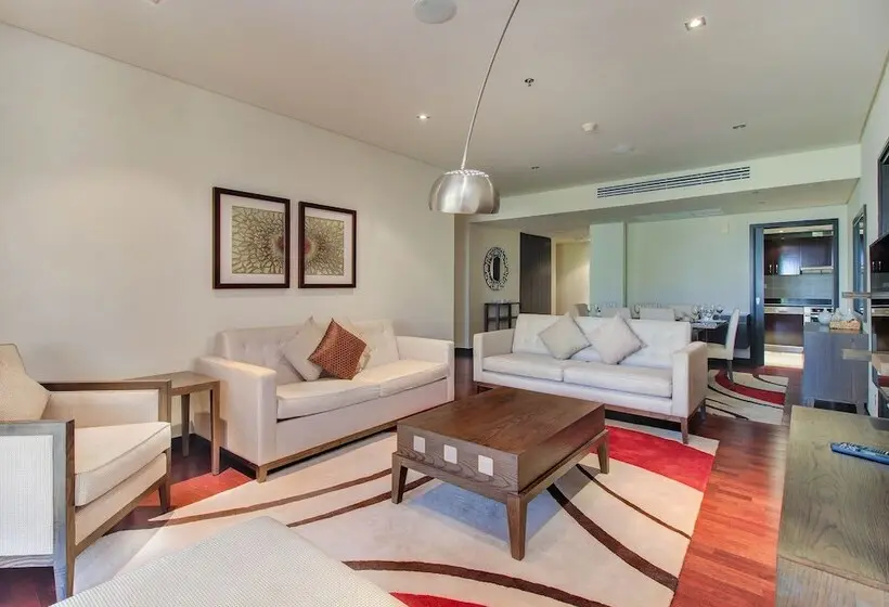 Luxe Getaways Palm Jumeirah