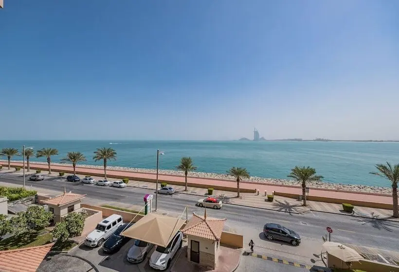 Luxe Getaways Palm Jumeirah