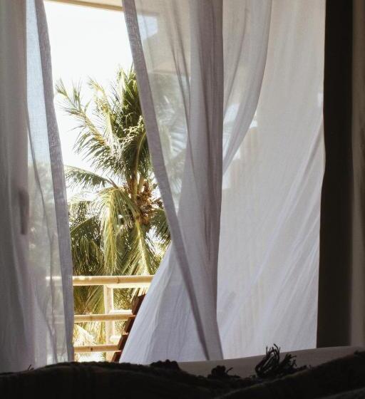 Noah Beach Hotel & Suites