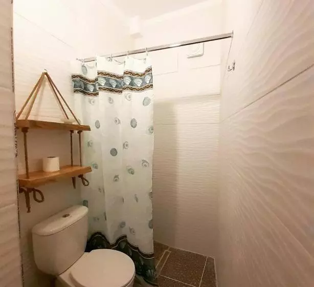ペンション At Pikotiko S   Korca City Rooms For Rent