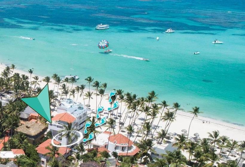 Relax Studios Deluxe Tropical Wifi Pool Parking