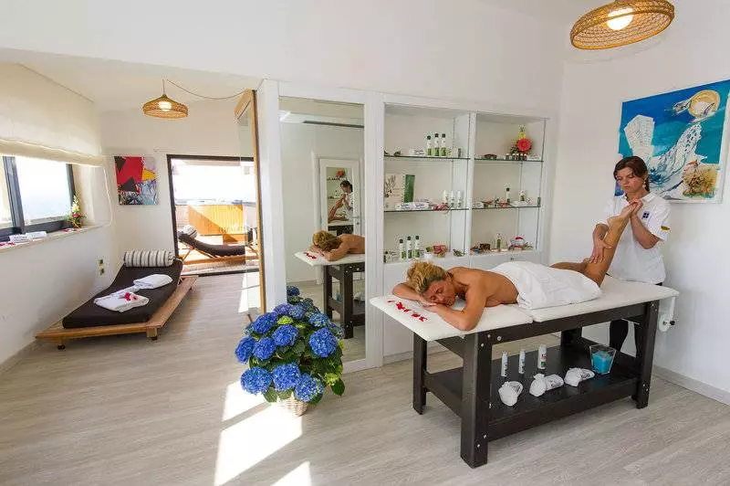 Bellavista Club Caroli Hotels