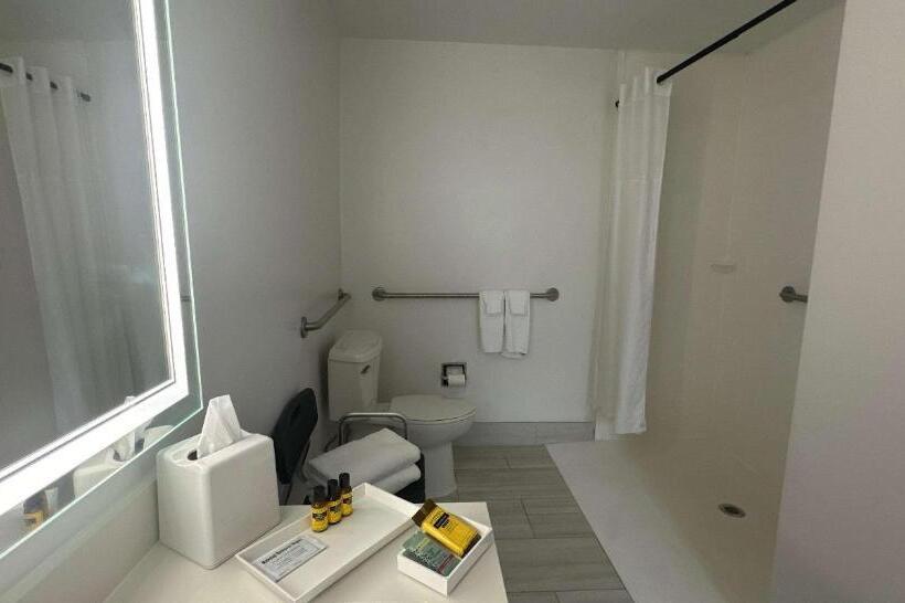 Szálloda Best Western Plus Hannaford Inn & Suites