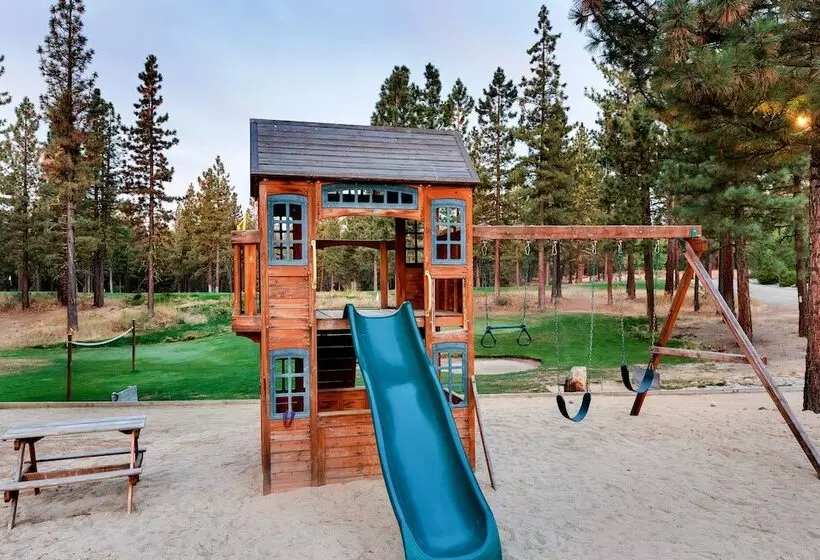 Отель Chalet View Lodge