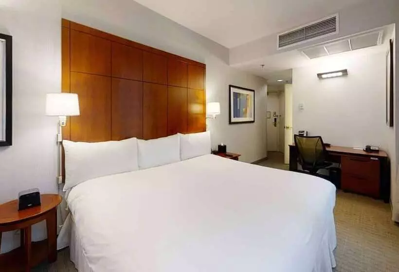 Club Quarters Hotel Central Loop, Chicago