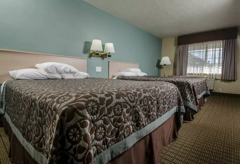 호텔 Days Inn By Wyndham Portland Central