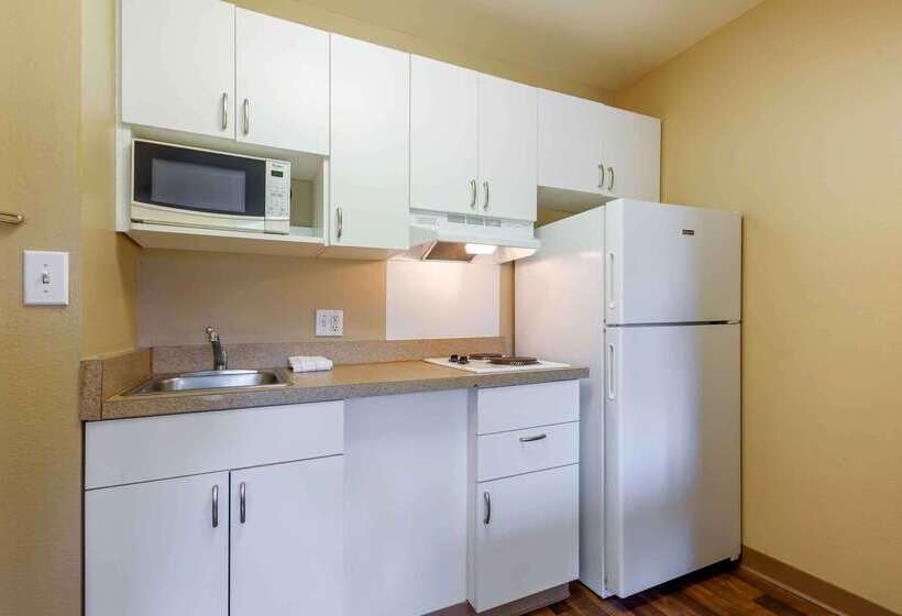 Отель Extended Stay America Suites Piscataway Rutgers University