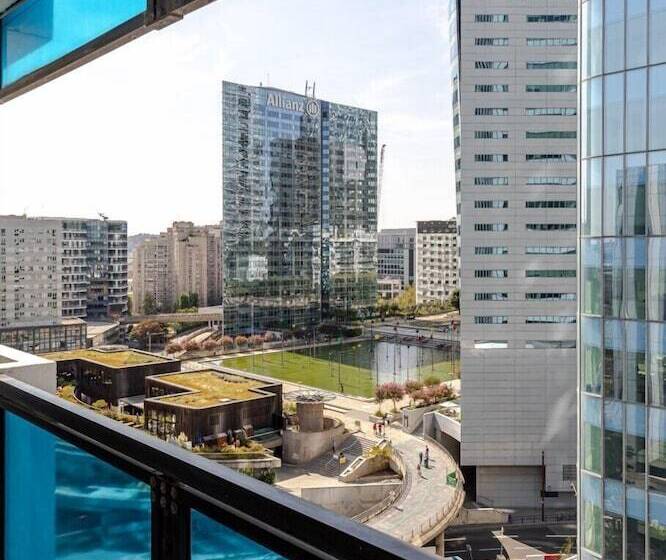 هتل Fraser Suites Paris La Défense