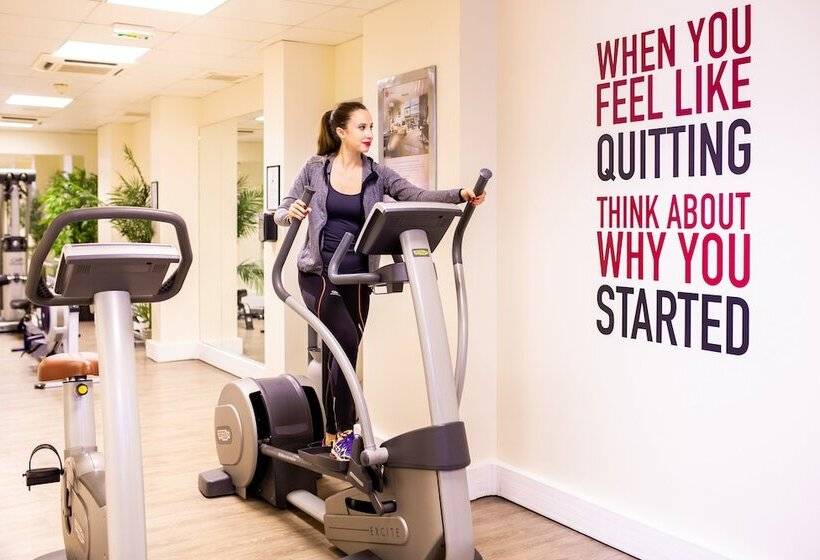 هتل Fraser Suites Paris La Défense