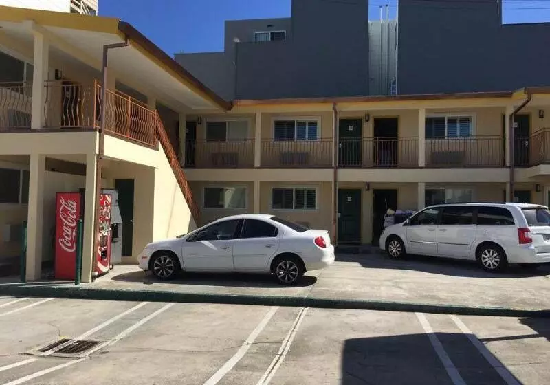 Отель Greenwich Inn