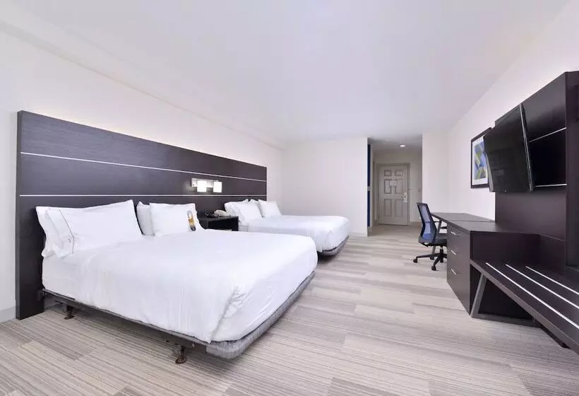 Отель Holiday Inn Express Mystic, An Ihg