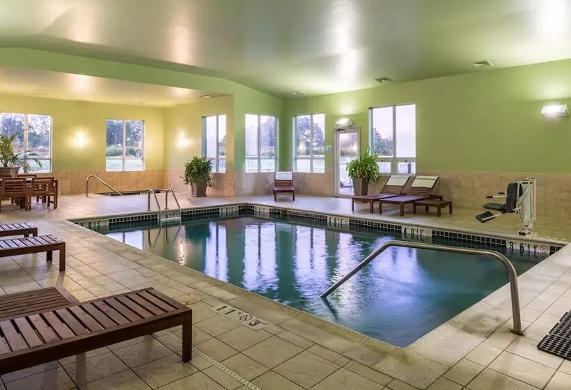 Отель Holiday Inn Express Mystic, An Ihg