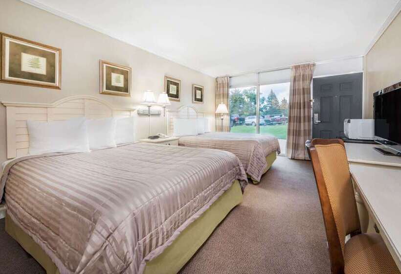 בית מלון כפרי Howard Johnson By Wyndham Burlington