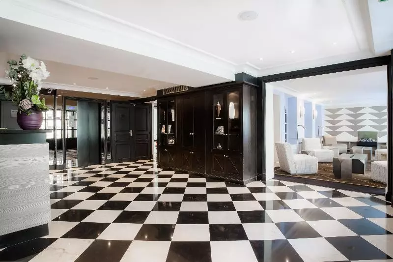 ホテル Le Royal Rive Gauche