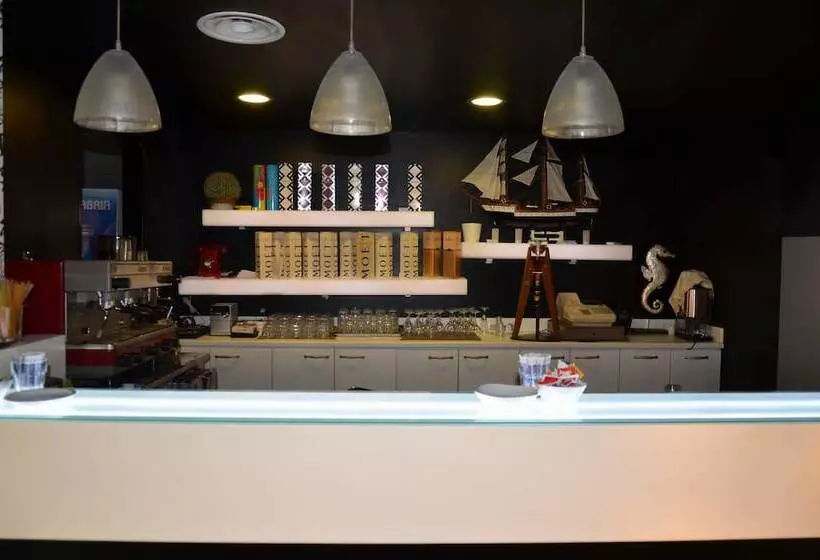 Отель Mediterraneo Palace