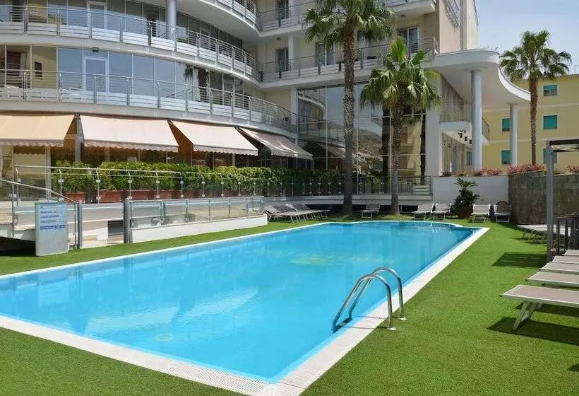 Отель Mediterraneo Palace