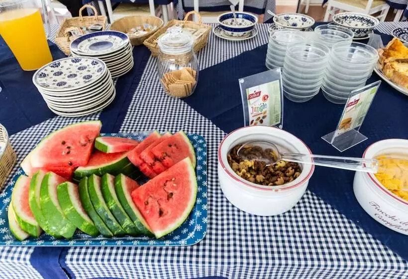 Отель Sette Archi