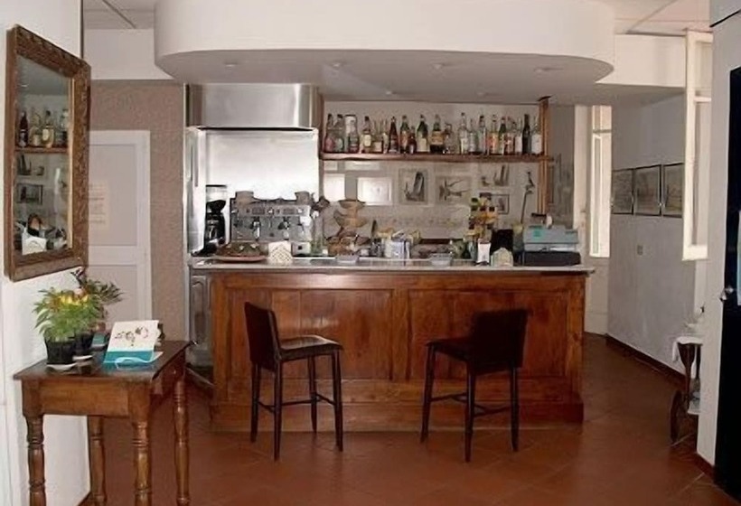 فندق Sette Archi