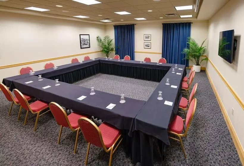 Hotel Seven Sebring Raceway