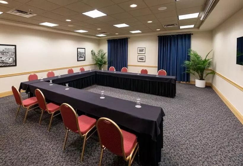 Hotel Seven Sebring Raceway