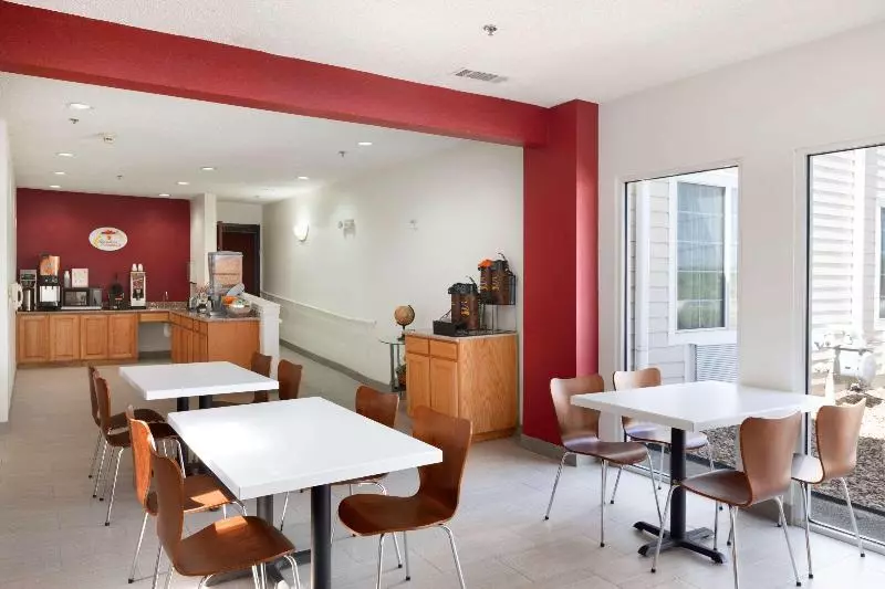 فندق Super 8 By Wyndham Garland Rowlett East Dallas Area