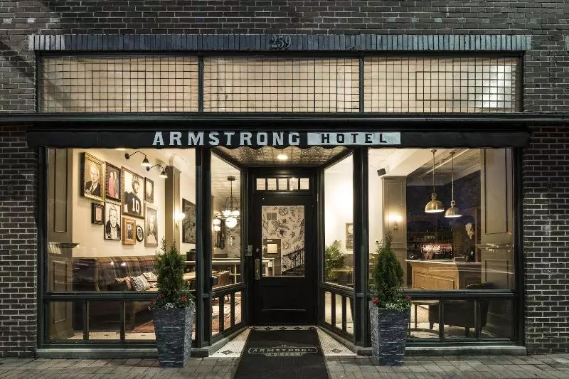 ホテル The Armstrong
