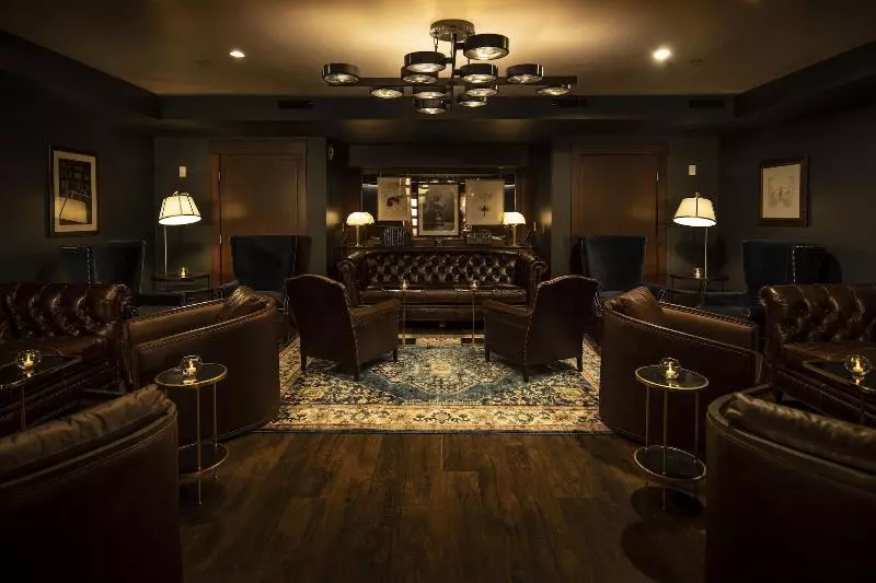 ホテル The Armstrong