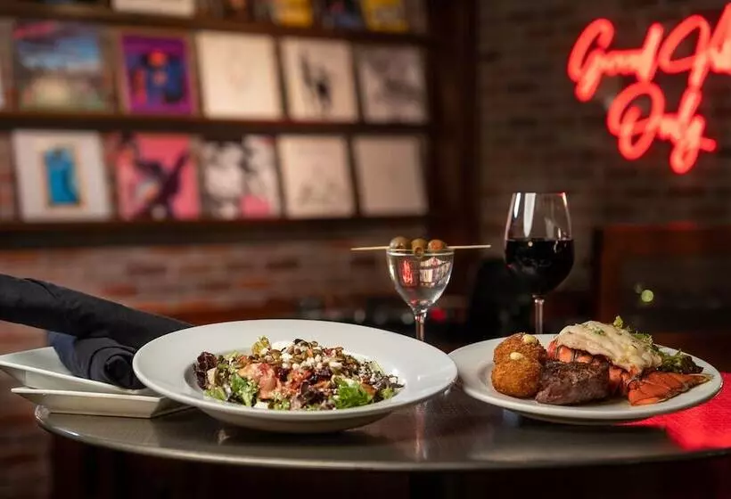 ホテル The Armstrong