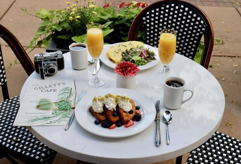 هتل The Armstrong