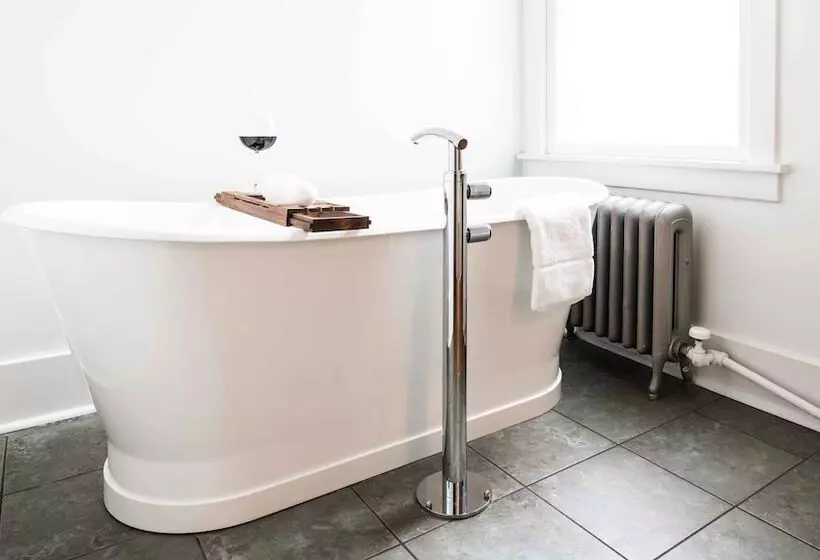 ホテル The Armstrong