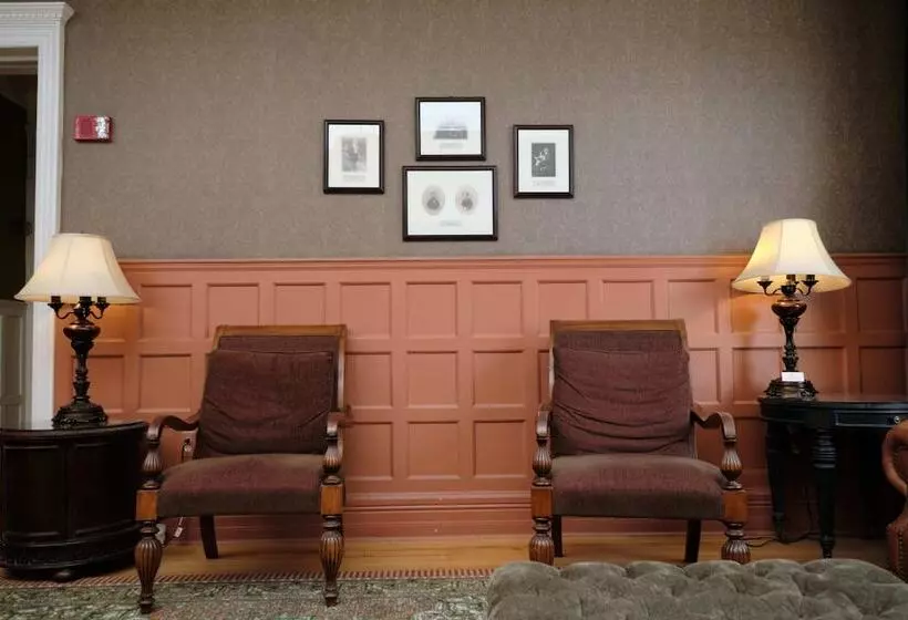 ホテル The Inn On Ferry Street