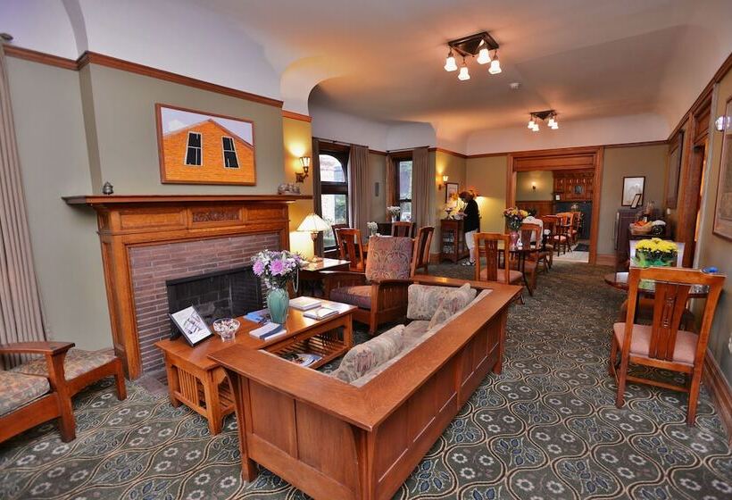 هتل The Inn On Ferry Street