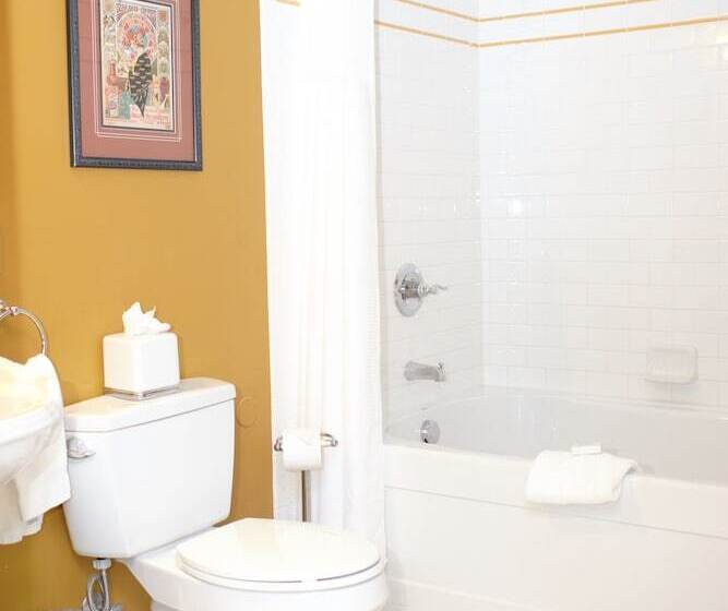 هتل The Inn On Ferry Street