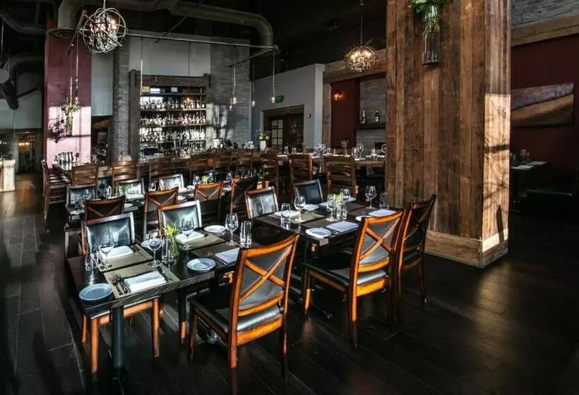 The Paramount Hotel Portland