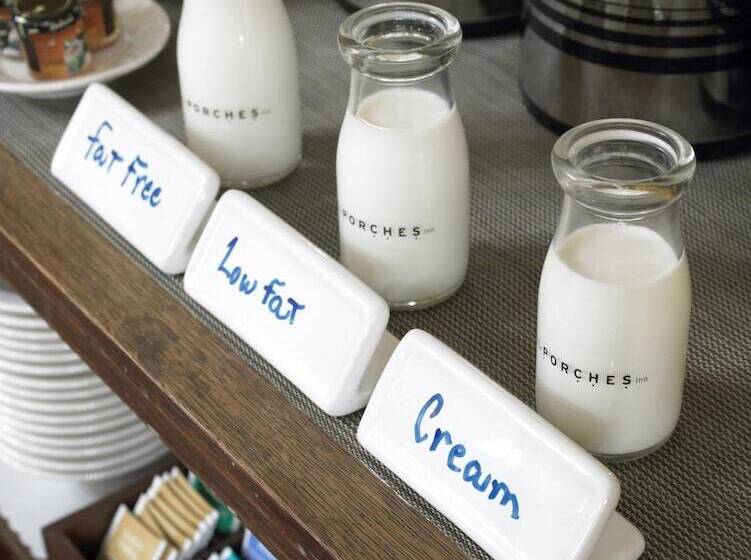 ホテル The Porches Inn At Mass Moca