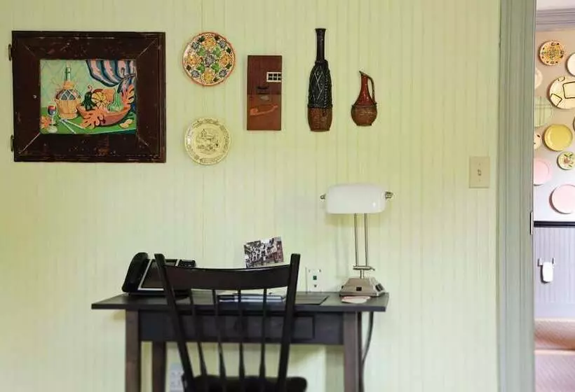 酒店 The Porches Inn At Mass Moca