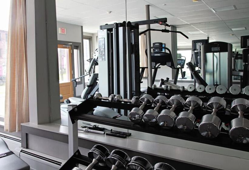 ホテル The Porches Inn At Mass Moca