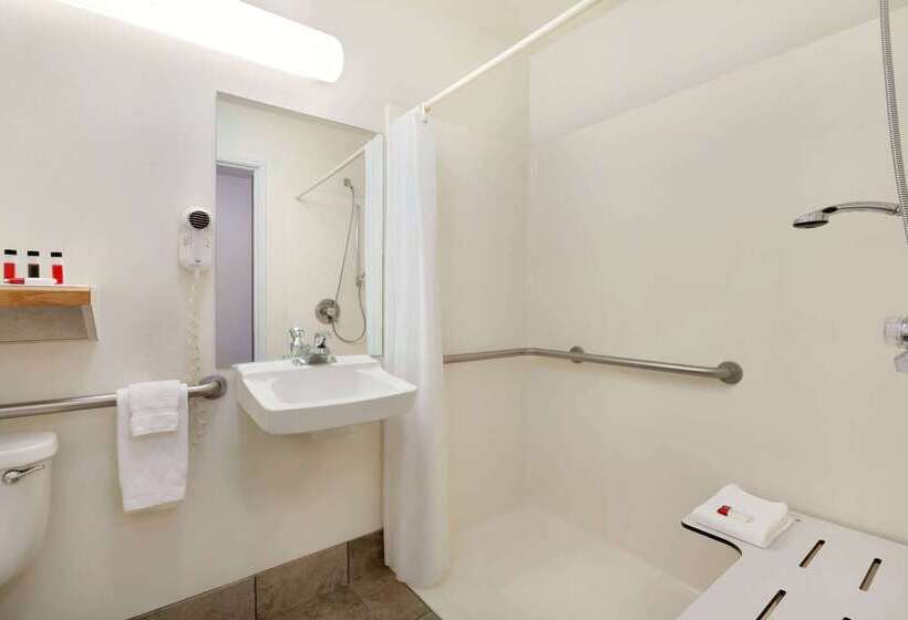 ホテル Travelodge By Wyndham Yermo