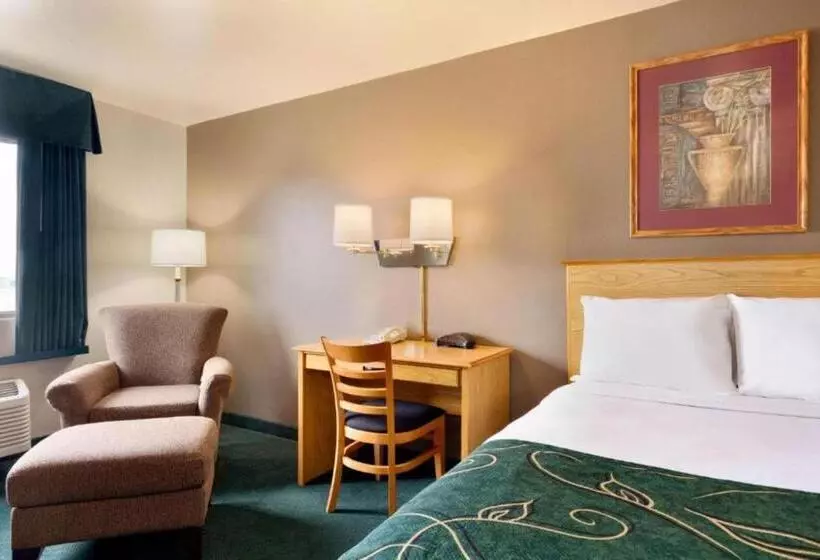 酒店 Travelodge By Wyndham Yermo