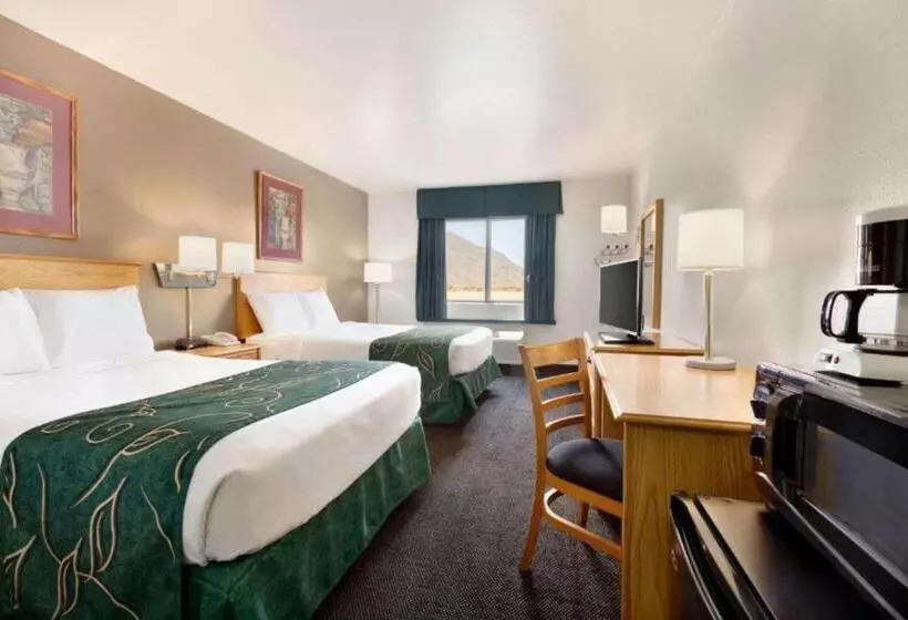 酒店 Travelodge By Wyndham Yermo