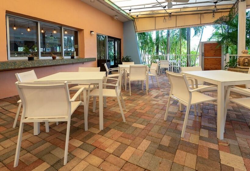 هتل Victoria Park