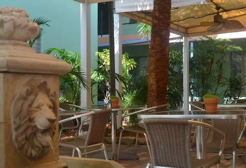 فندق Victoria Park