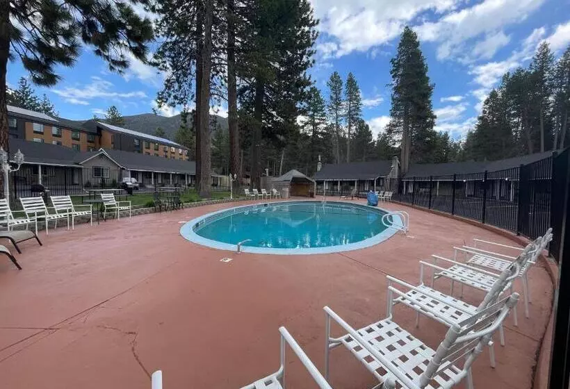 汽车旅馆 Tahoe Hacienda Inn