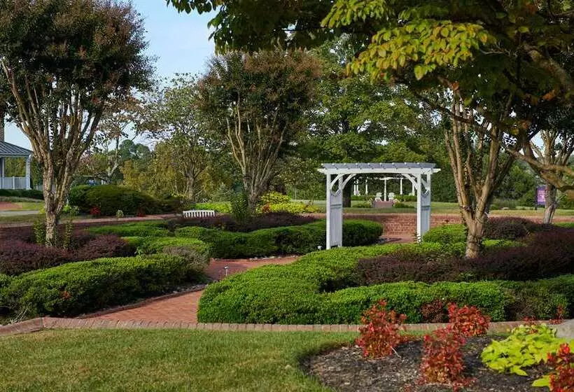 Virginia Crossings Hotel, Tapestry Collection By Hilton