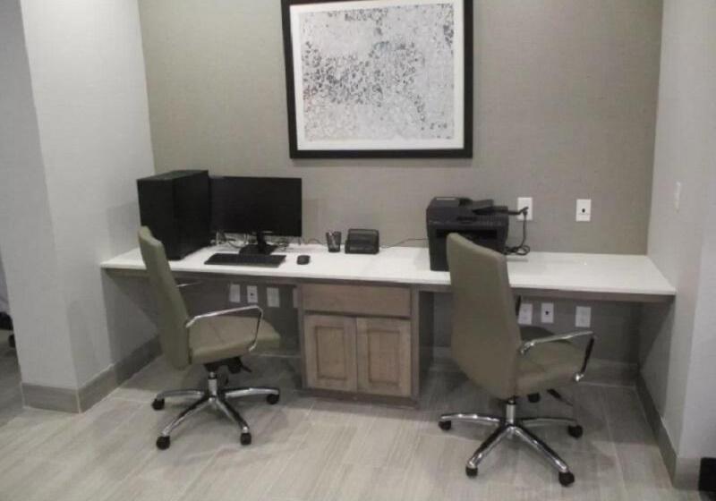 فندق Best Western Plus Wills Point