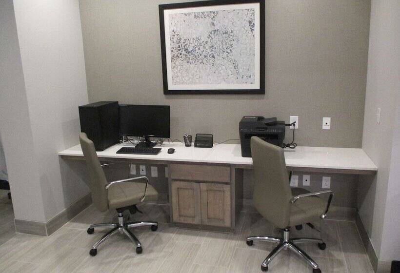 فندق Best Western Plus Wills Point