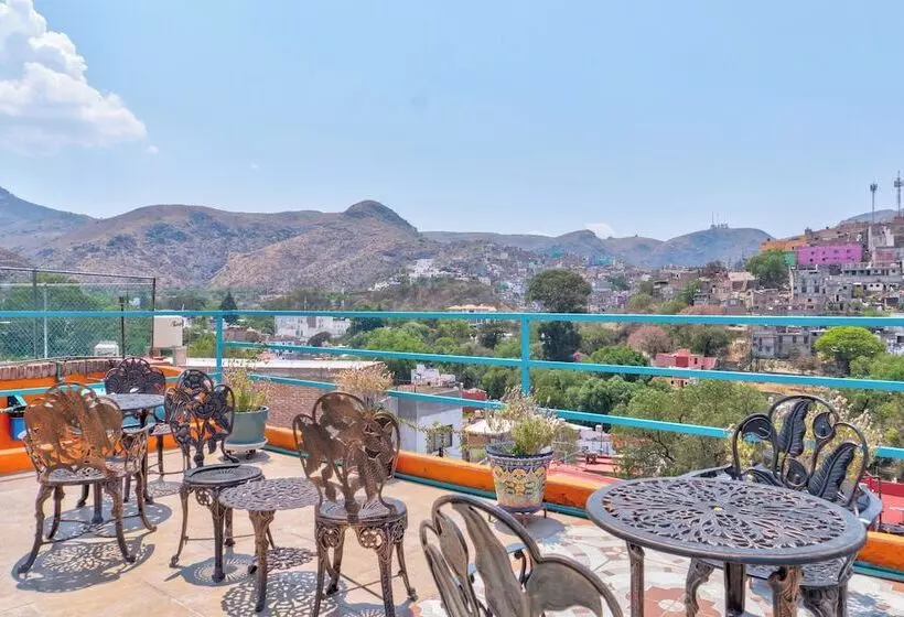 هتل Casa De Colores